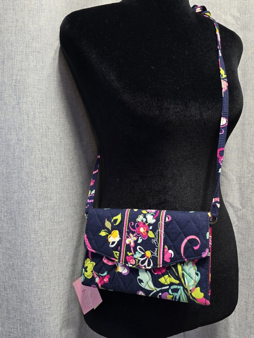 NWT Vera Bradley Ritired Robbons Pattern All In One Crossbody Wallet Bag